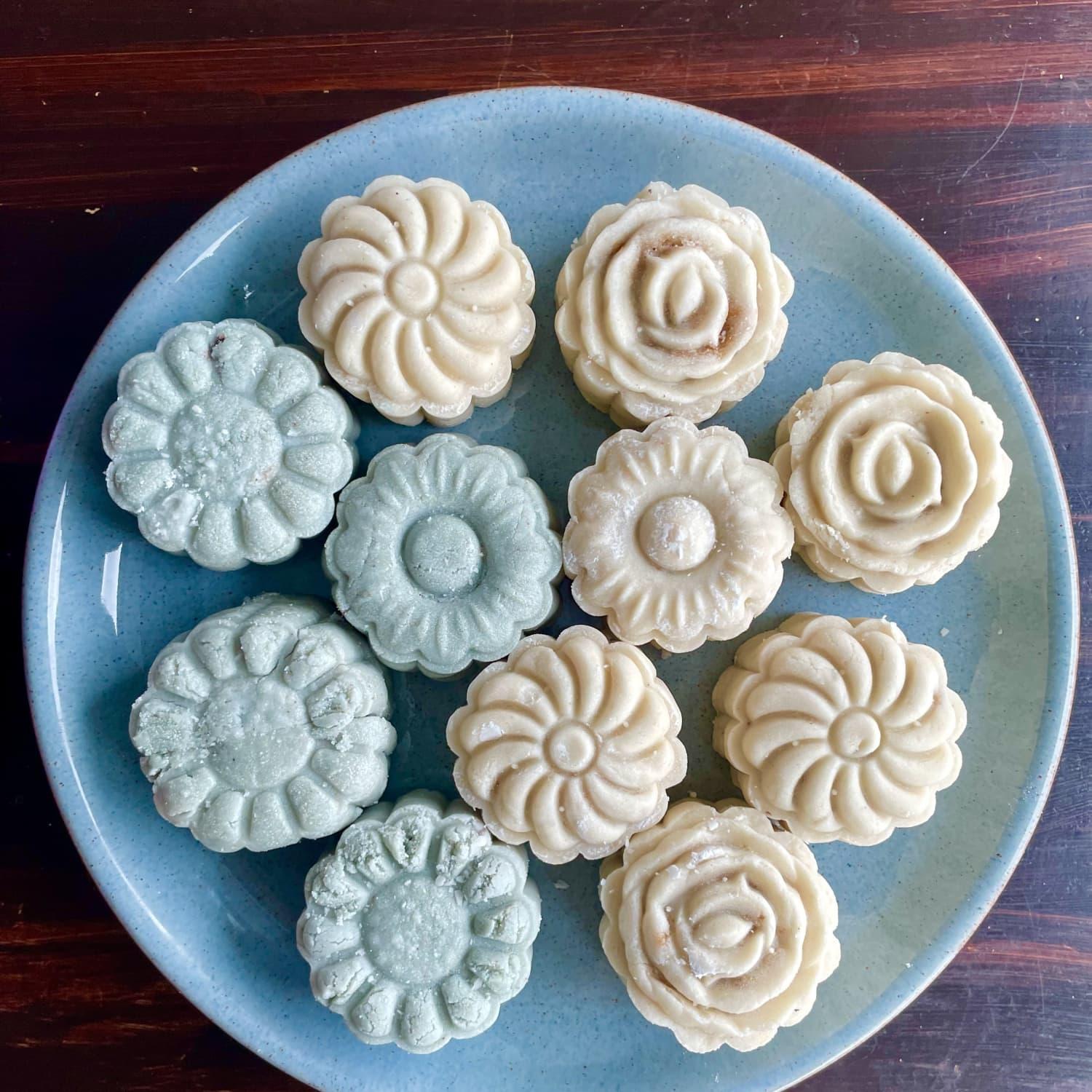 Snowskin Cake Truffle Mooncakes (Recipe Review) | The Kitchn